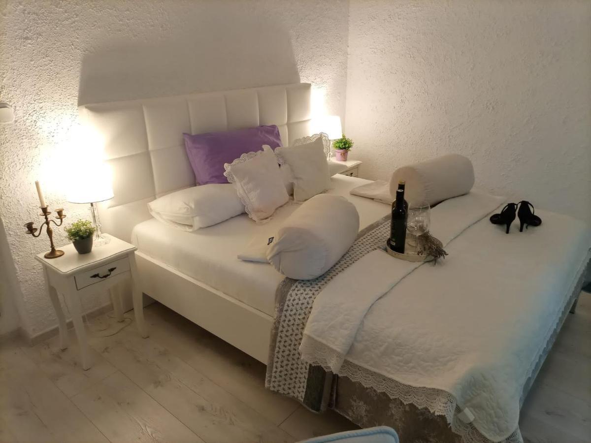 Apartment Jozefina Пореч Экстерьер фото